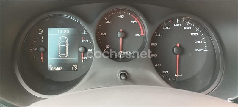 Usado Seat Leon Copa 105 CV (77 kW) 2013 Gris / plata Berlina