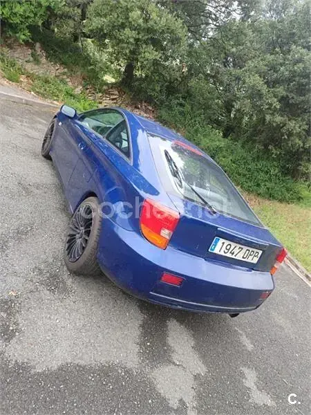 Usado Toyota Celica 143 CV (105 kW) 2003 Azul Coupe
