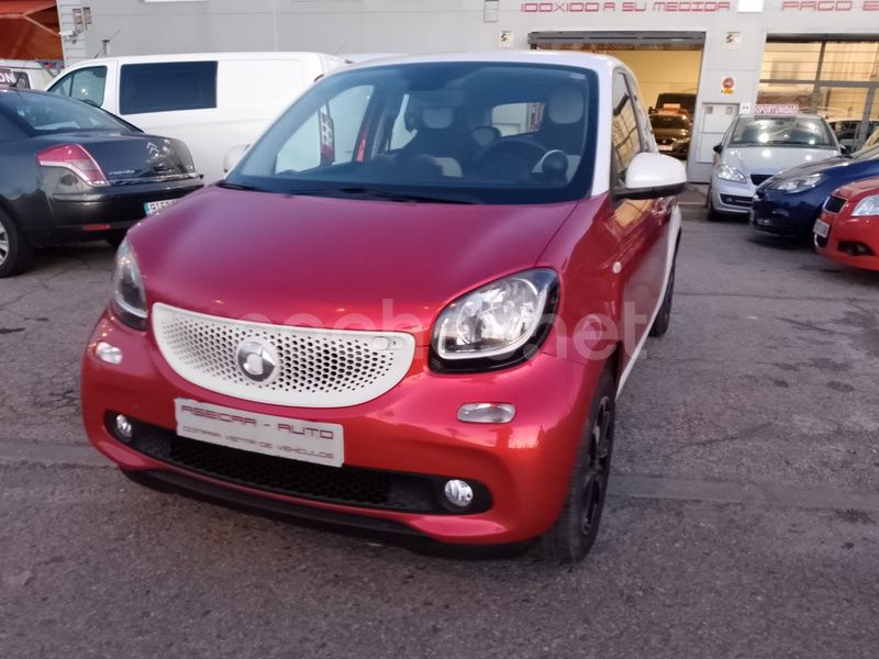 Rojo Usado 2015 Smart ForFour Passion Berlina | 7999 € (Precio justo) - Imagen 1/4