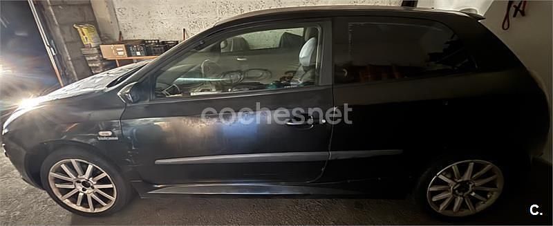 Usado Fiat Stilo 95 CV (69 kW) 2006 Negro Berlina
