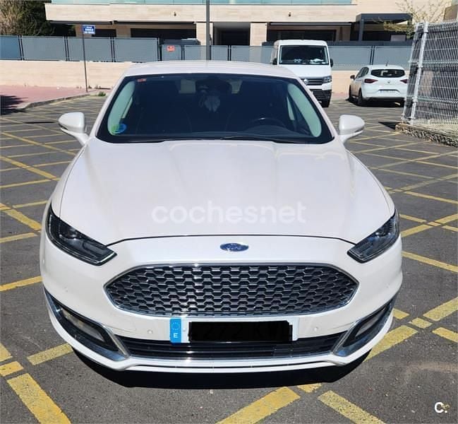 Usado Ford Mondeo Vignale 187 CV (137 kW) 2019 Blanco Berlina