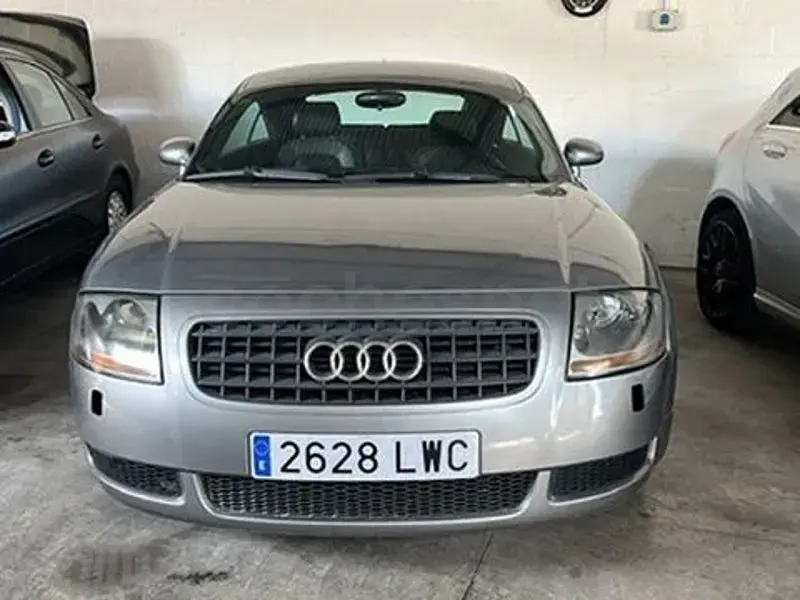 Usado Audi TT S-Line 163 CV (119 kW) 2006 Gris / plata Coupe