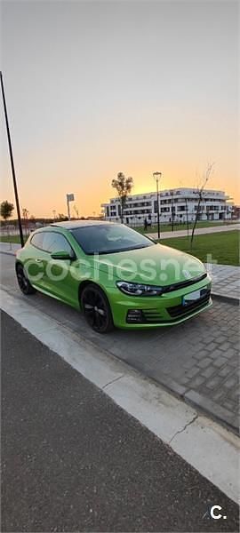 Usado VW Scirocco R-line 125 CV (91 kW) 2015 Verde Coupe