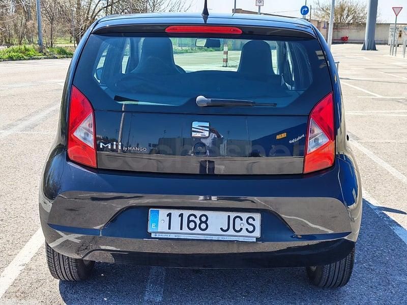 Usado Seat Mii 75 CV (55 kW) 2015 Negro Utilitario