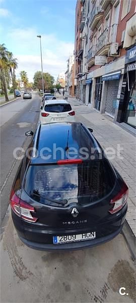 Usado Renault Mégane GrandTour Expression 105 CV (77 kW) 2011 Negro Familiar