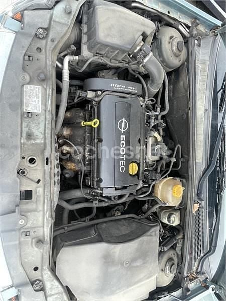 Usado Opel Vectra Elegance 122 CV (89 kW) 2006 Azul Berlina