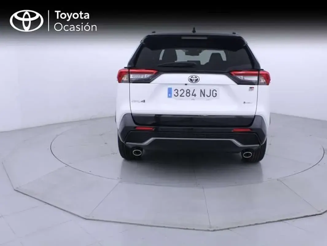 Usado Toyota RAV4 Hybrid Plus 222 CV (163 kW) 2025 Blanco SUV