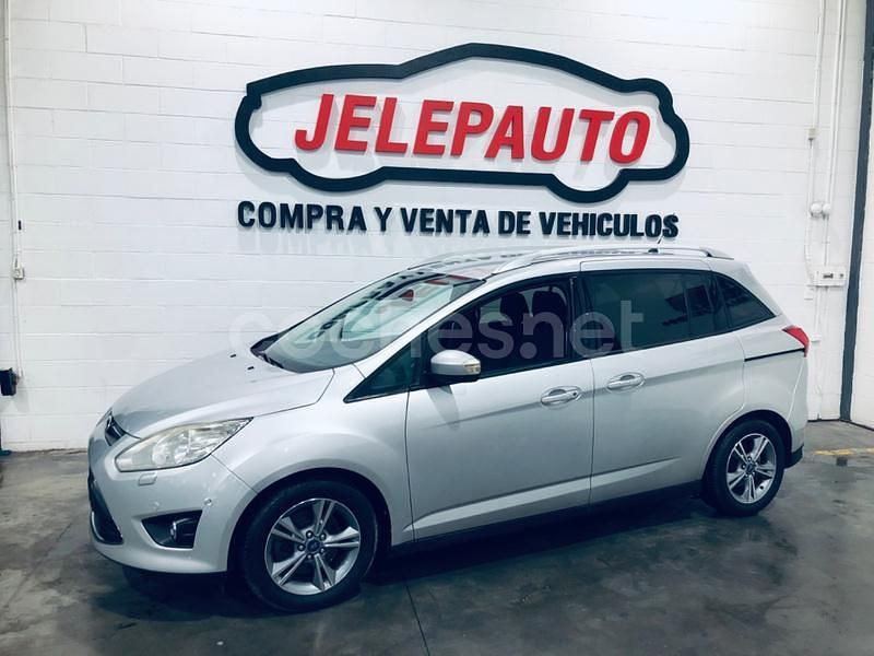 Usado Ford Grand C-Max Titanium 115 CV (84 kW) 2014 Gris / plata Monovolumen