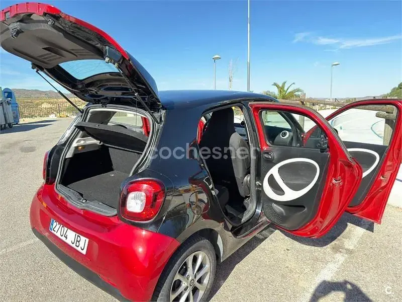 Usado Smart ForFour Passion 71 CV (52 kW) 2014 Rojo Utilitario