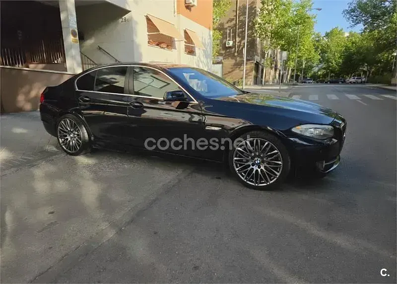 Usado BMW 523 Sport Line 190 CV (139 kW) 2011 Azul Berlina