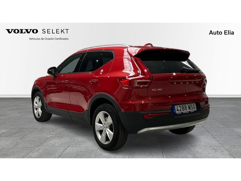 Usado Volvo XC40 Core 163 CV (119 kW) 2024 Rojo SUV
