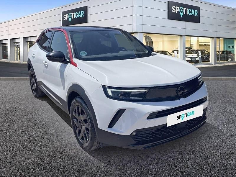 Usado Opel Mokka GS Line 130 CV (95 kW) 2022 Blanco SUV