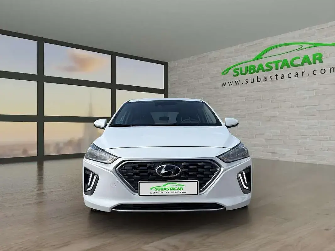 Usado Hyundai Ioniq 141 CV (103 kW) 2021 Blanco Utilitario