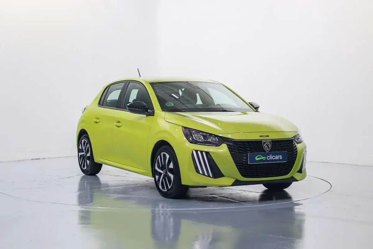 Occasion Peugeot 208 Active 102 ch (75 kW) 2024 Jaune Citadine