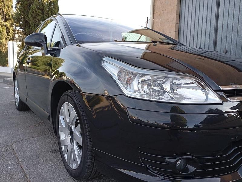 Usado Citroën C4 VTR Sport 109 CV (80 kW) 2007 Negro