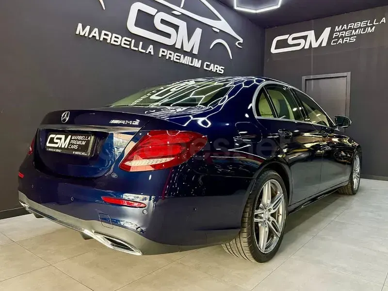 Usado Mercedes E220 194 CV (142 kW) 2016 Azul Berlina