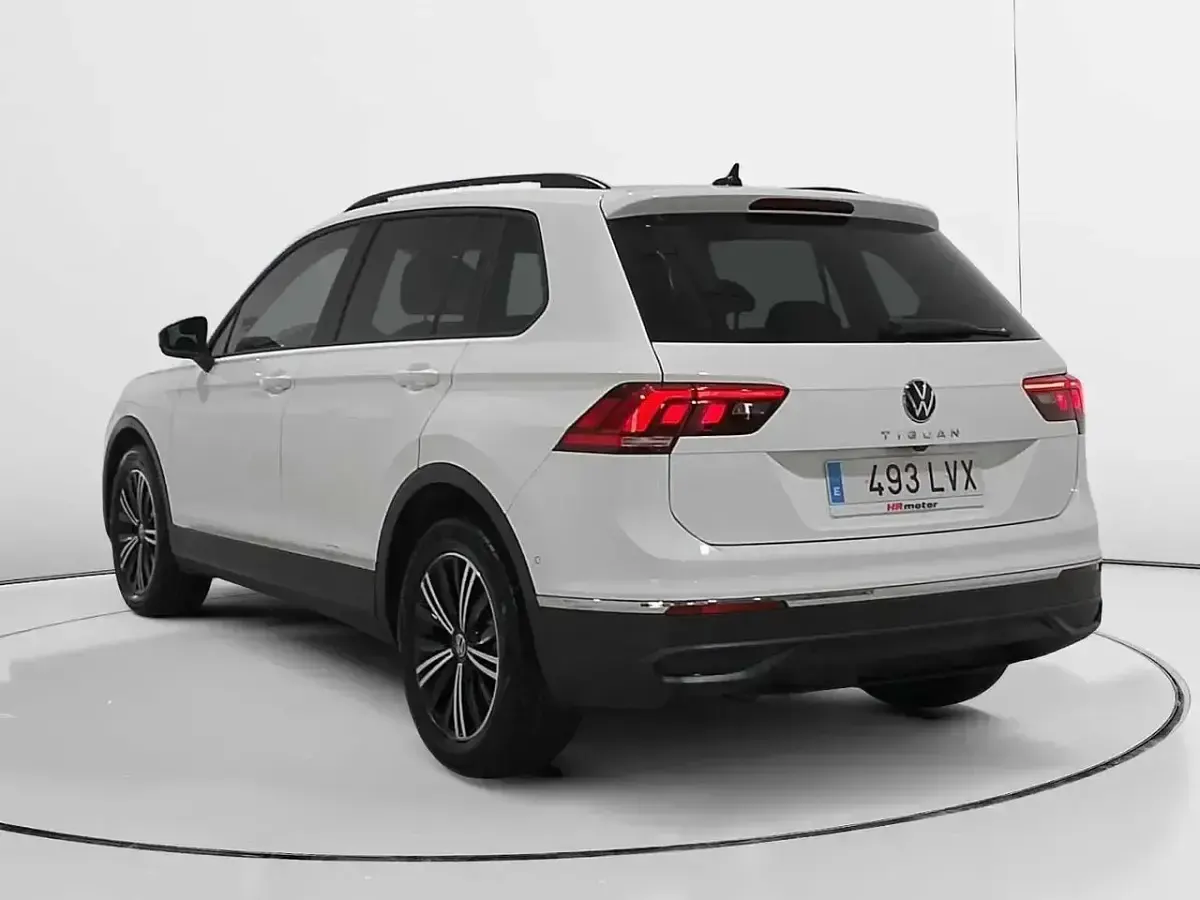 Usado VW Tiguan Life 150 CV (110 kW) 2022 Blanco SUV