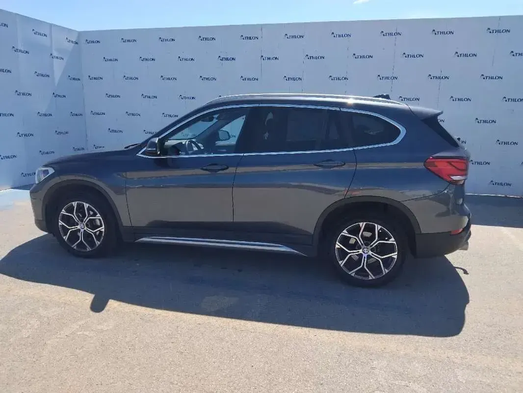 Usado BMW X1 150 CV (110 kW) 2021 Gris SUV