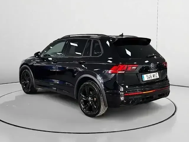 Usado VW Tiguan R-line 150 CV (110 kW) 2021 Negro SUV