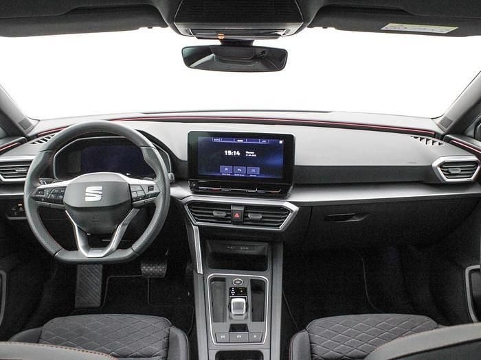 Usado Seat Leon FR 150 CV (110 kW) 2025 Blanco