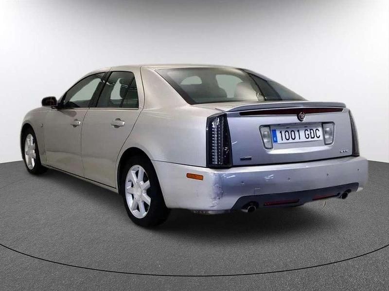 Usado Cadillac STS 258 CV (189 kW) 2008 Gris Berlina
