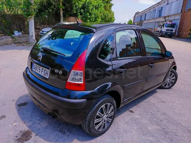 Usado Citroën C3 Furio 70 CV (51 kW) 2007 Negro Berlina
