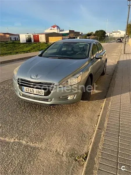Usado Peugeot 508 Active 156 CV (114 kW) 2013 Gris / plata Berlina