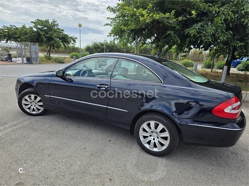 Azul Usado 2006 Mercedes CLK200 Elegance Coupe | 9900 € - Imagen 1/4