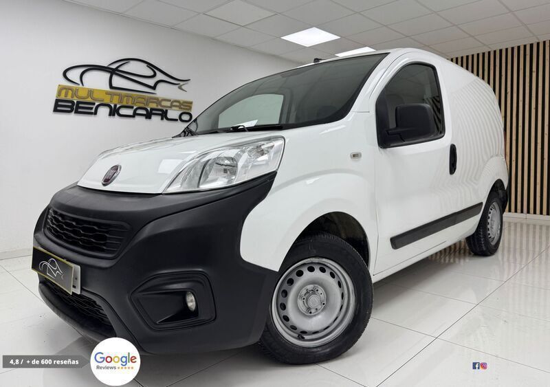 Blanco Usado 2019 Fiat Fiorino Monovolumen | 9000 € (Precio justo) - Imagen 1/4