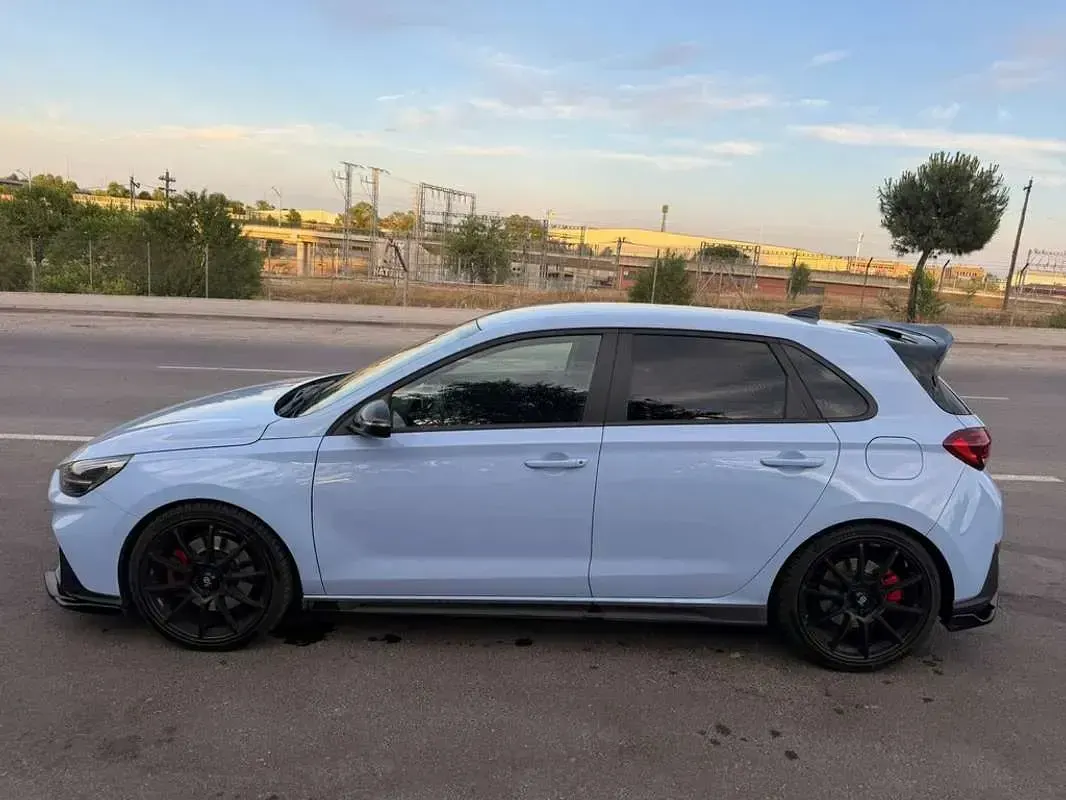 Usado Hyundai i30 250 CV (183 kW) 2023 Azul Utilitario