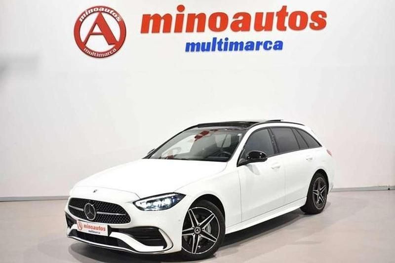 Usado Mercedes C300 AMG line 317 CV (233 kW) 2023 Blanco Familiar