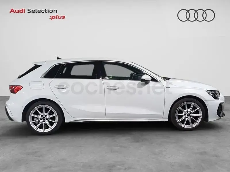Usado Audi A3 S-Line 150 CV (110 kW) 2025 Blanco Berlina
