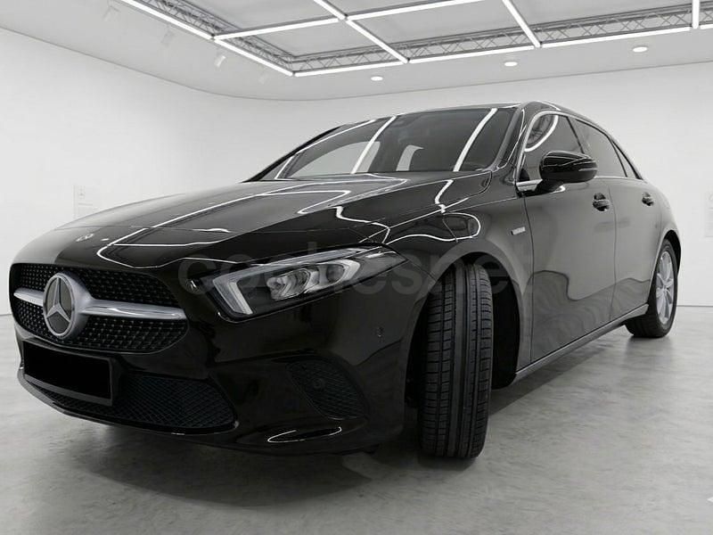 Usado Mercedes A250 218 CV (160 kW) 2020 Negro Berlina