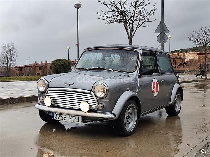 Usado Rover Mini 63 CV (46 kW) 1997 Gris / plata Berlina