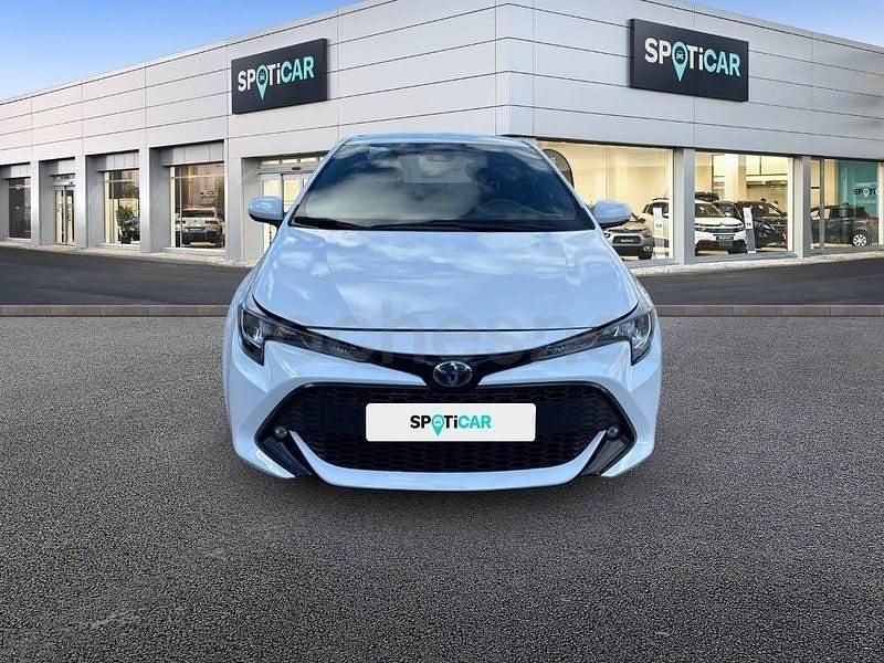 Begagnad Toyota Corolla Active 122 HK (89 kW) 2020 Vit Sedan