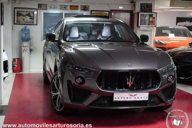 Usado Maserati Levante 579 CV (425 kW) 2020 Gris SUV