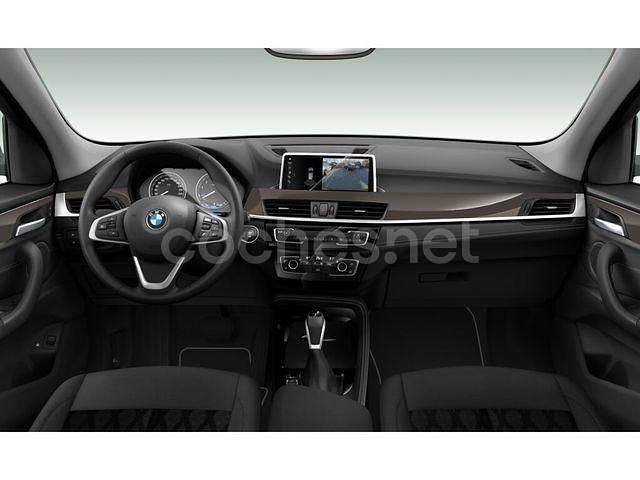 Usado BMW X1 Executive 220 CV (161 kW) 2021 Gris / plata SUV