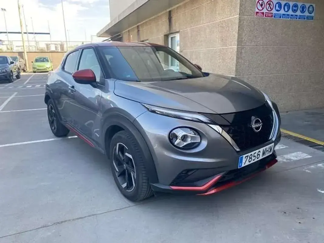 Usado Nissan Juke N-Connecta 143 CV (105 kW) 2023 Gris SUV
