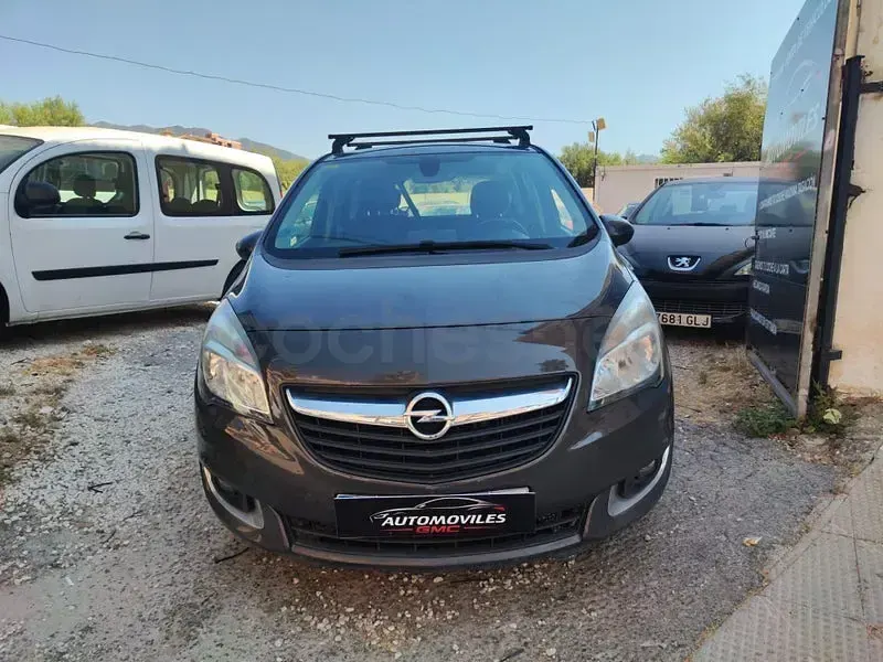 Usado Opel Meriva Excellence 140 CV (102 kW) 2016 Gris / plata Monovolumen