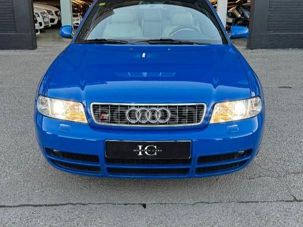 Usado Audi S4 Sport 265 CV (194 kW) 1998 Azul Familiar