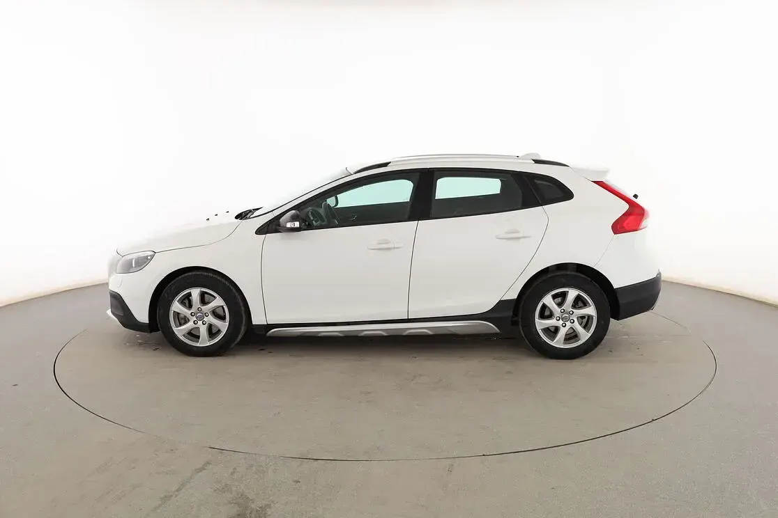 Usado Volvo V40 CC Kinetic 150 CV (110 kW) 2014 Blanco Familiar