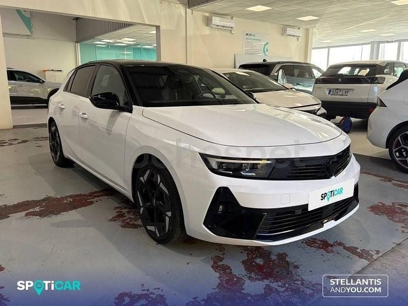 Usado Opel Astra GSe 224 CV (164 kW) 2024 Blanco Berlina