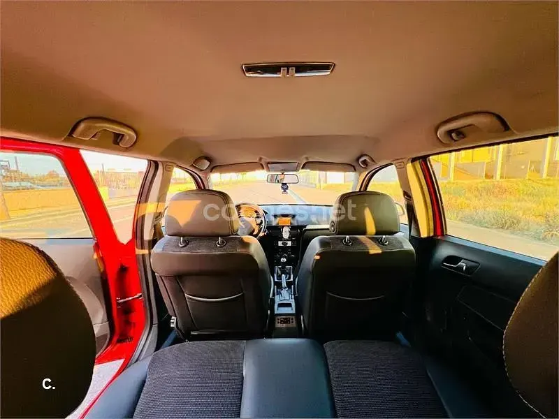 Usado Opel Astra Edition 110 CV (80 kW) 2009 Rojo Familiar