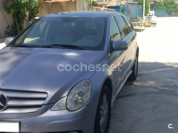 Gris / plata Usado 2007 Mercedes R320 Monovolumen | 9500 € (Un poco caro) - Imagen 1/4