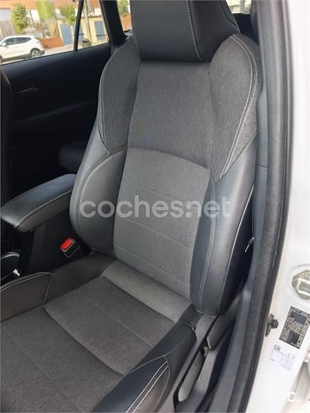 Usado Toyota Corolla Sport 140 CV (102 kW) 2023 Blanco Familiar