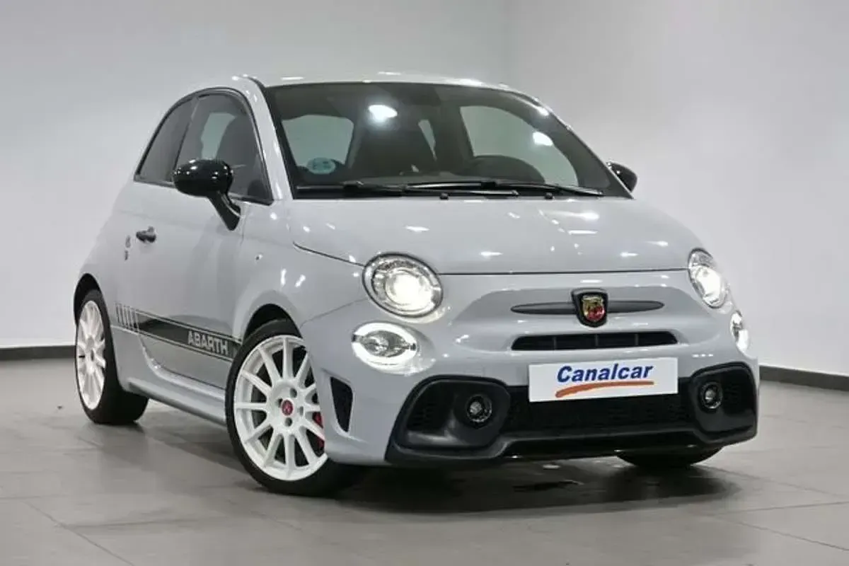 Usado Abarth 595 Competizione 179 CV (131 kW) 2022 Gris Utilitario