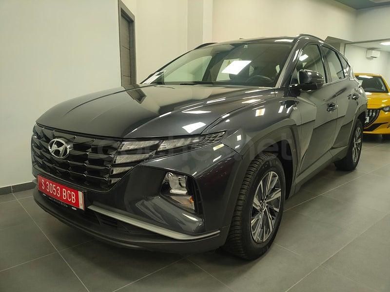 Usado Hyundai Tucson 136 CV (100 kW) 2022 Gris / plata SUV