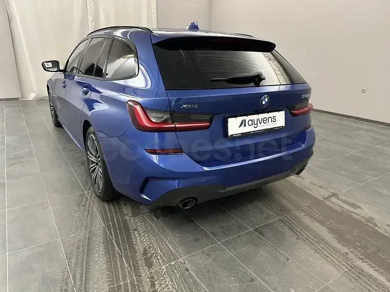 Usado BMW 330e Comfort Edition 292 CV (214 kW) 2021 Azul Familiar