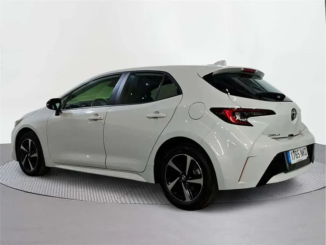Usado Toyota Corolla Active 140 CV (102 kW) 2026 Utilitario