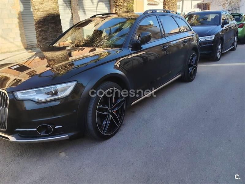 Usado Audi A6 Allroad 313 CV (230 kW) 2013 Negro Familiar